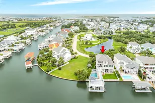 13631 Windlass Cir, Galveston, TX 77554 - Photo 42