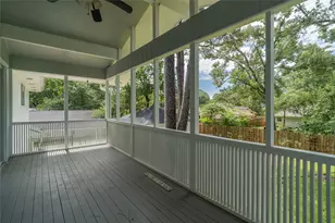 215 Whispering Oaks Dr, Taylor Lake Village, TX 77586 - Photo 28