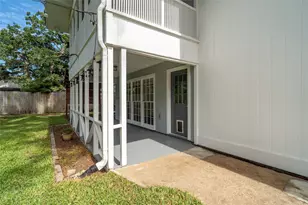 215 Whispering Oaks Dr, Taylor Lake Village, TX 77586 - Photo 32