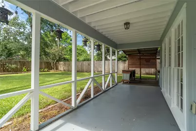 215 Whispering Oaks Drive, Taylor Lake Village, TX 77586 - Photo 34