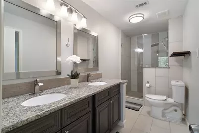 215 Whispering Oaks Drive, Taylor Lake Village, TX 77586 - Photo 30