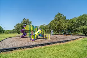 215 Whispering Oaks Dr, Taylor Lake Village, TX 77586 - Photo 44