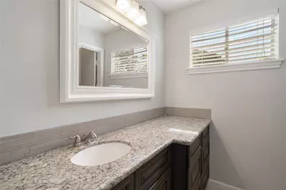 215 Whispering Oaks Drive, Taylor Lake Village, TX 77586 - Photo 22