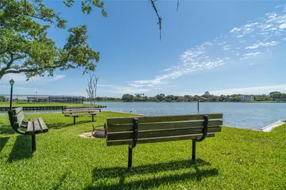 215 Whispering Oaks Drive, Taylor Lake Village, TX 77586 - Photo 40