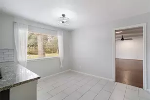 215 Whispering Oaks Dr, Taylor Lake Village, TX 77586 - Photo 14