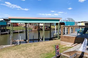 480 County Rd 202, Sargent, TX 77414 - Photo 8