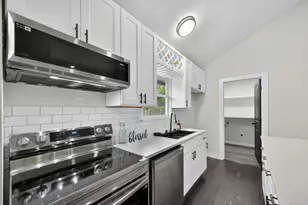 209 Leago St, Houston, TX 77022 - Photo 14