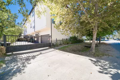 2426 Bevis Street, Houston, TX 77008 - Photo 26