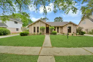 2818 Colonial Dr, Sugar Land, TX 77479 - Photo 1