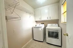 2818 Colonial Dr, Sugar Land, TX 77479 - Photo 12