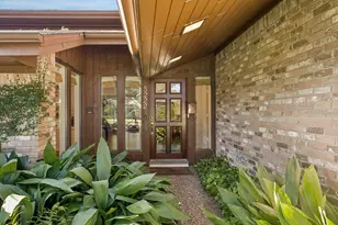5222 Birdwood Rd, Houston, TX 77096 - Photo 2