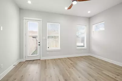 2105 Sam Wilson Street #E, Houston, TX 77020 - Photo 6