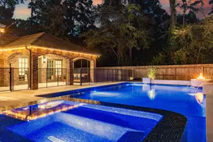 5 Thornhedge Ct, The Woodlands, TX 77381 - Photo 8