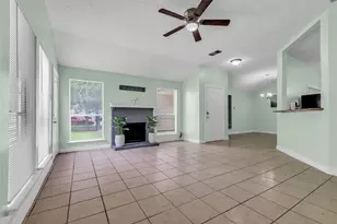 11838 Plumbrook Dr, Houston, TX 77099 - Photo 6