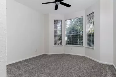 35 S Avonlea Circle, The Woodlands, TX 77382 - Photo 16