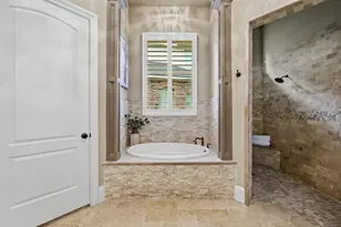 8834 Cross Country Dr, Houston, TX 77346 - Photo 24