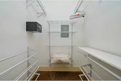 10811 Richmond Avenue #38, Houston, TX 77042 - Photo 22