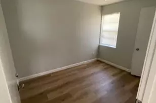 11002 Segrest Dr, Houston, TX 77047 - Photo 8