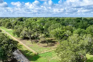 315 Pony Ln, Simonton, TX 77485 - Photo 1