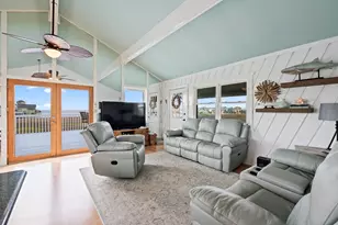 944 Tiki Dr, Tiki Island, TX 77554 - Photo 14