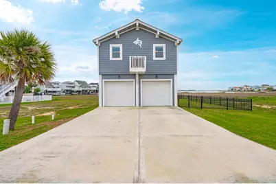 944 Tiki Drive, Tiki Island, TX 77554 - Photo 4