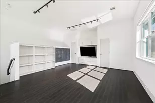 243 Piney Point Rd, Houston, TX 77024 - Photo 28