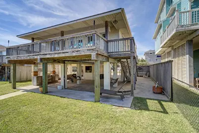 137 Tarpon Street, Bayou Vista, TX 77563 - Photo 2