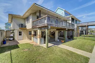 137 Tarpon St, Bayou Vista, TX 77563 - Photo 1