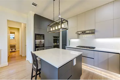 8701 Lanell Lane, Spring Valley Village, TX 77055 - Photo 20