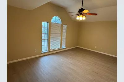 4018 Longway Estates Court, Fresno, TX 77545 - Photo 10