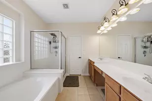 12707 Rocky Briar Ln, Tomball, TX 77377 - Photo 8