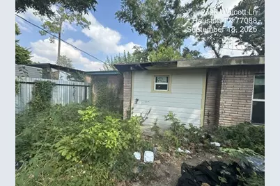 2426 Walcott Lane, Houston, TX 77088 - Photo 2