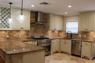 11419 Landsdowne Dr, Houston, TX 77035 - Photo 2