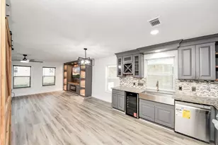 1910 Fallow Ln, Houston, TX 77049 - Photo 18