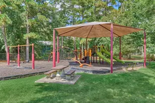 40 Lake Dr, Conroe, TX 77384 - Photo 6