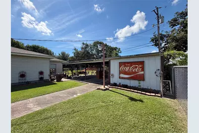 4501 Lawndale Avenue, Groves, TX 77619 - Photo 24