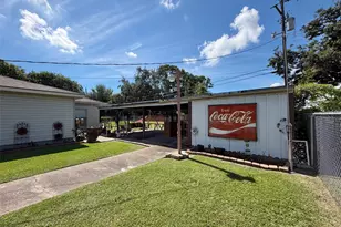 4501 Lawndale Ave, Groves, TX 77619 - Photo 24