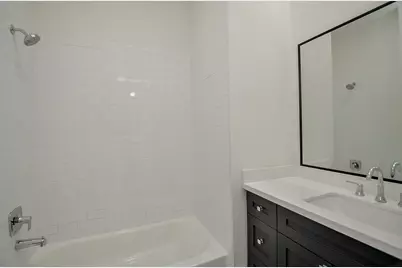 204 Burr Street #G, Houston, TX 77011 - Photo 18