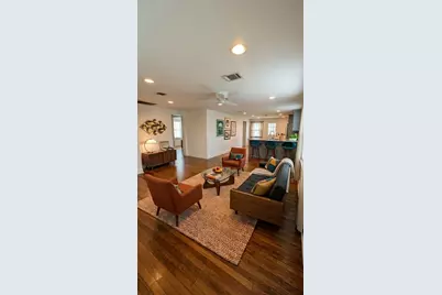 212 Milwaukee Street, Houston, TX 77009 - Photo 2