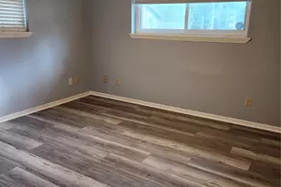 13279 Southshore Dr, Conroe, TX 77304 - Photo 14