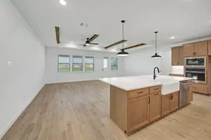 12019 Old Fashion Cir, Mont Belvieu, TX 77535 - Photo 8