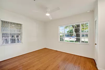946 Lamonte Lane, Houston, TX 77018 - Photo 12