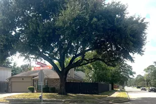 12310 Fern Meadow Dr, Stafford, TX 77477 - Photo 2