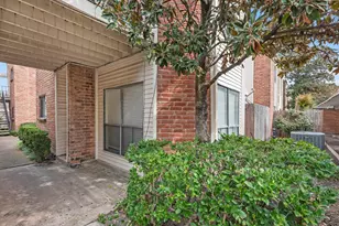 10179 Oakberry St, Houston, TX 77042 - Photo 6