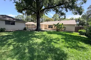 15930 Buccaneer Ln, Houston, TX 77062 - Photo 30