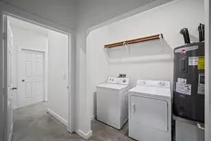 1020 10th St, Hempstead, TX 77445 - Photo 26
