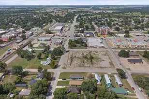 1020 10th St, Hempstead, TX 77445 - Photo 38