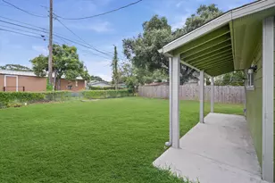 1020 10th St, Hempstead, TX 77445 - Photo 34