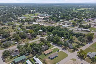1020 10th St, Hempstead, TX 77445 - Photo 42