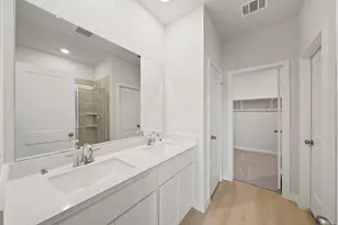 2402 Forshire Rd, Conroe, TX 77306 - Photo 12